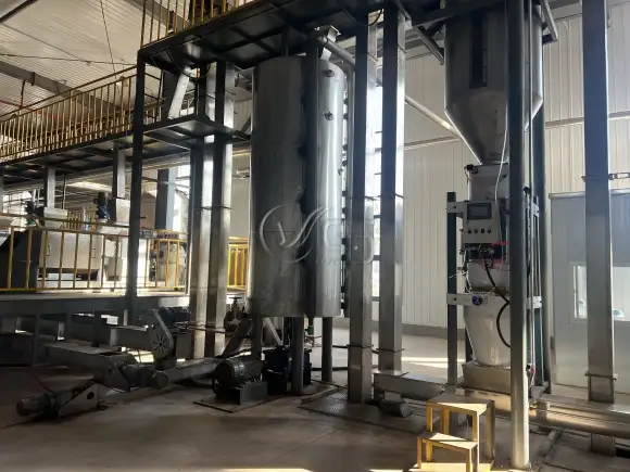 Oil extraction equipment achieving up to 99% oil yield, perfect for large-scale production and high efficiency.